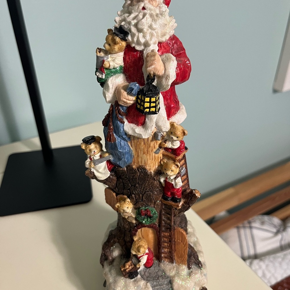 Santa Claus Musical Holiday Figurine with Bears